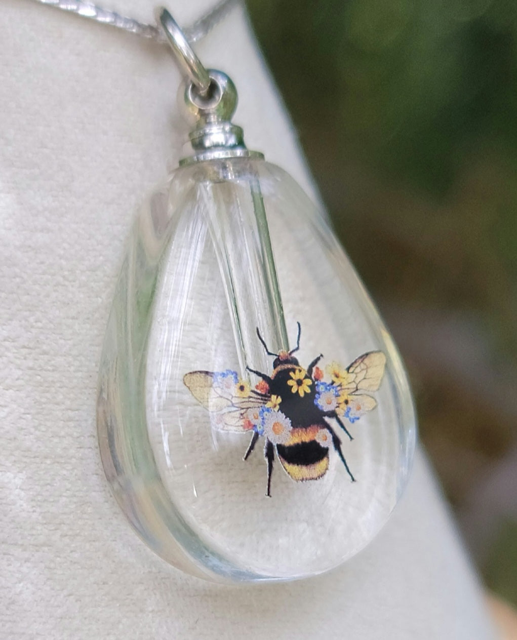 DIY Bumblebee in Flowers Teardrop Cremation Jewelry Necklace Sympathy Kit Gift Wrapped with Tools