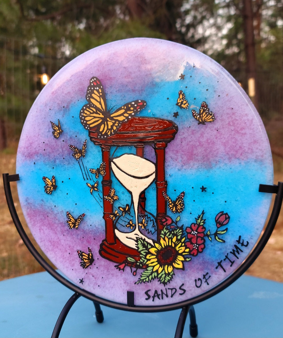 Hourglass for cremation ashes store