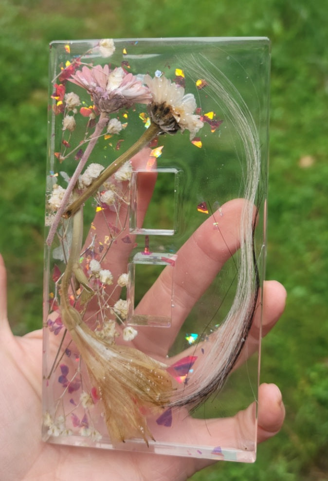 Horse Mane and Tail Wild Flower Preservation Resin Encapsulation Heart Photo Frame Pet Memorial Hair Fur