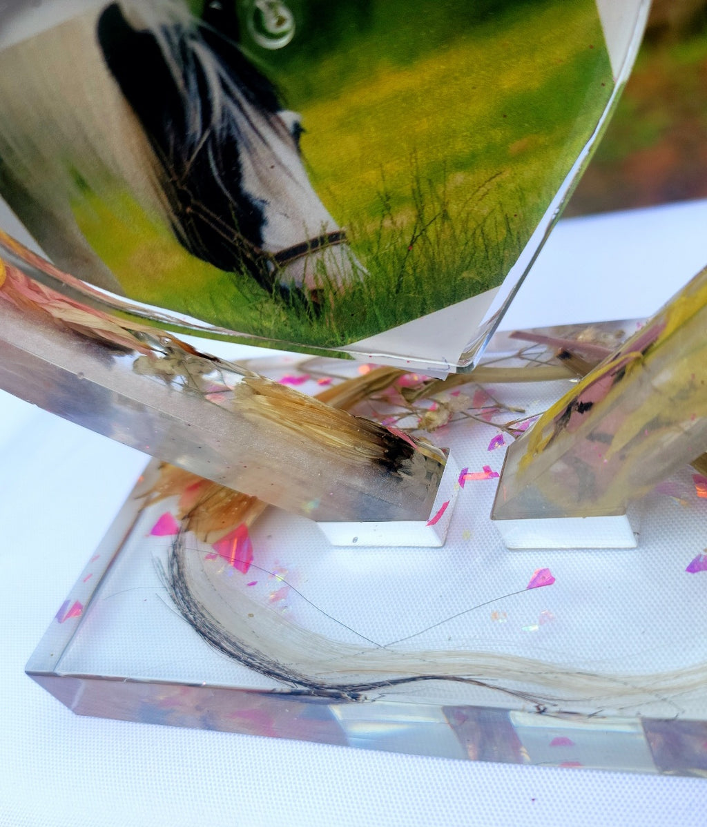 Horse Mane and Tail Wild Flower Preservation Resin Encapsulation Heart Photo Frame Pet Memorial Hair Fur