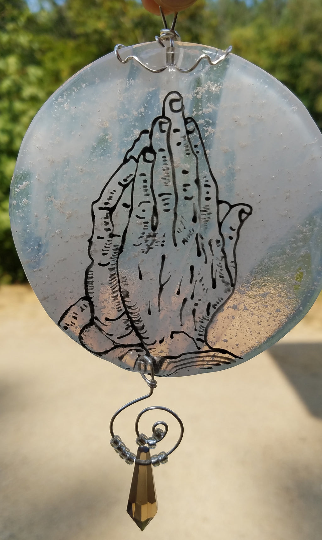praying hands suncatcher Unique Celebration of life Funeral Memorials. Ashes in Glass Cremation Glass Art Sculptures, Cremation Wind Chimes, Cremation Sun Catchers, Table Displays, & Cremation Jewelry Custom USA Handmade by Infusion Glass. Ashes Infused Glass Human and Pet Cremation Ash Urns  Ashesinfusedglass.com