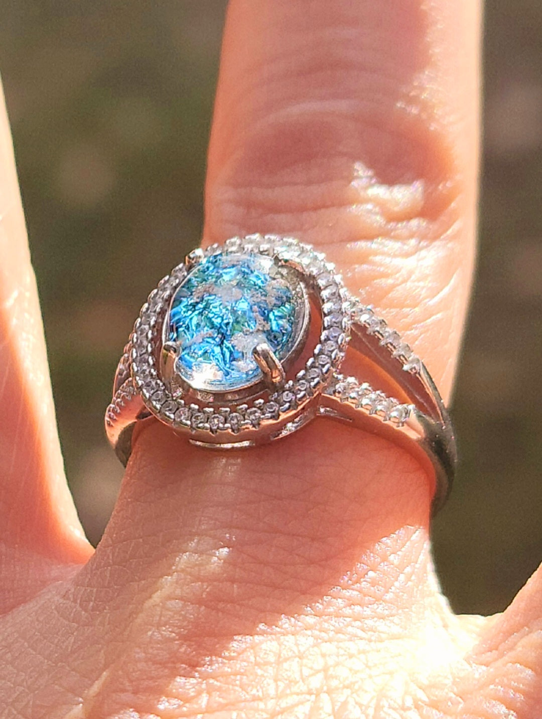 Ashes made into rings deals
